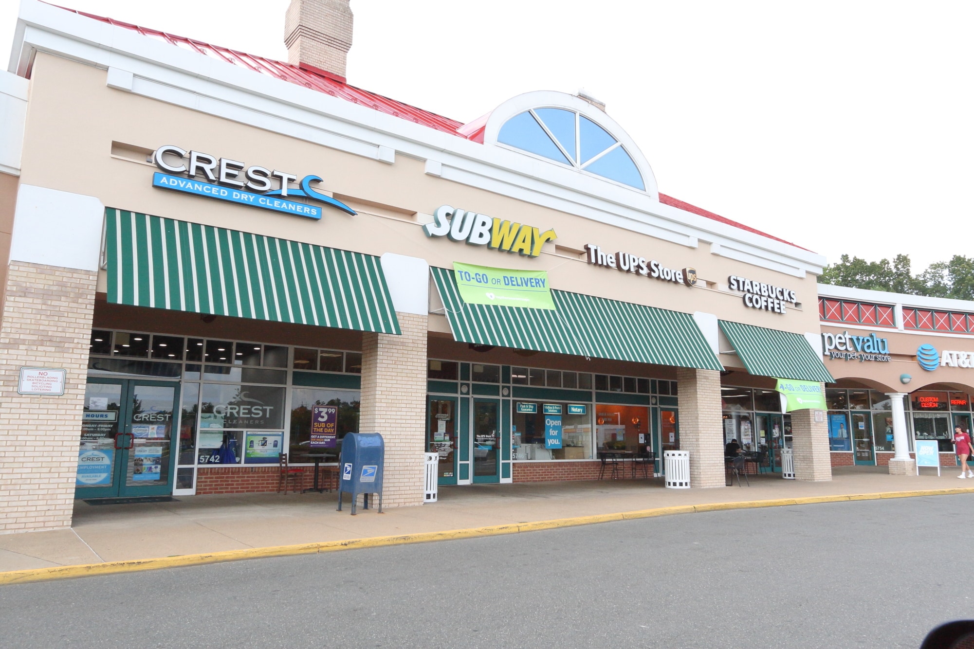 Colonnade- Shops & Starbucks - 13619 Orchard Dr