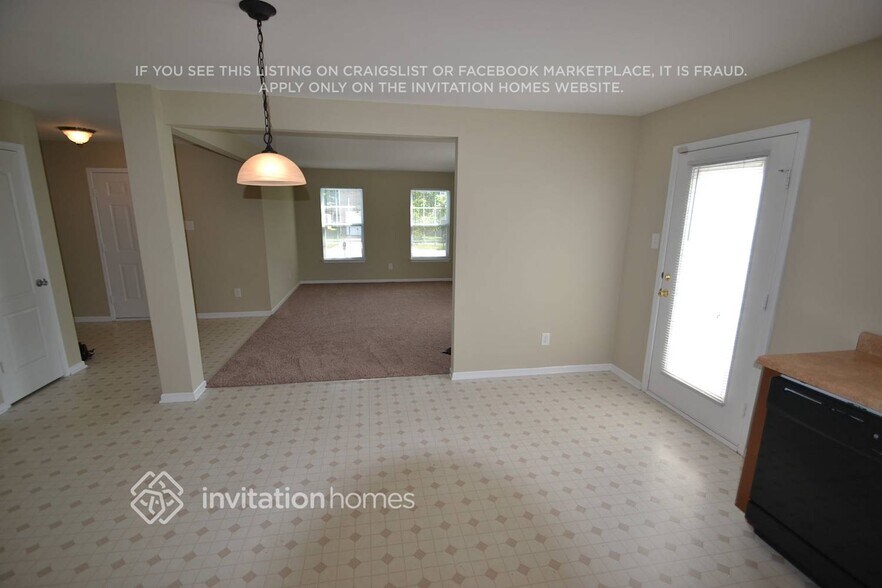 Building Photo - 726 Sinclair Dr