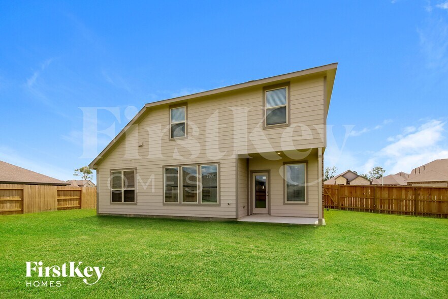 Building Photo - 23709 Pagliano Ct