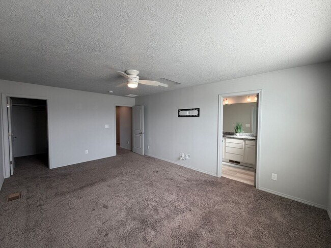 Building Photo - 3 Bedroom New Build Town Home in Mesa Del Sol Near Netflix Studios!