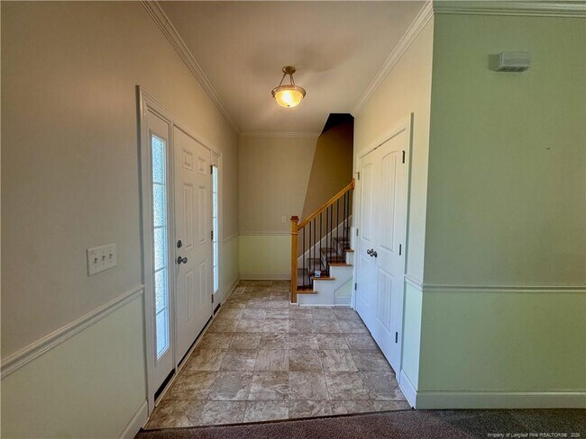 Building Photo - 20 Yelverton Ct