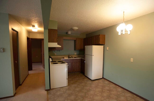 Building Photo - 214 N Bridgeman St