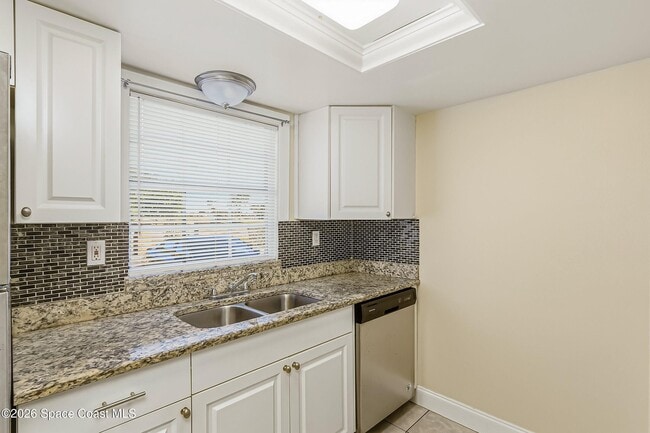 Building Photo - 125 Bristol Ln