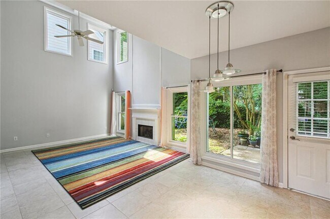 Building Photo - 2979 Rosebrook Dr