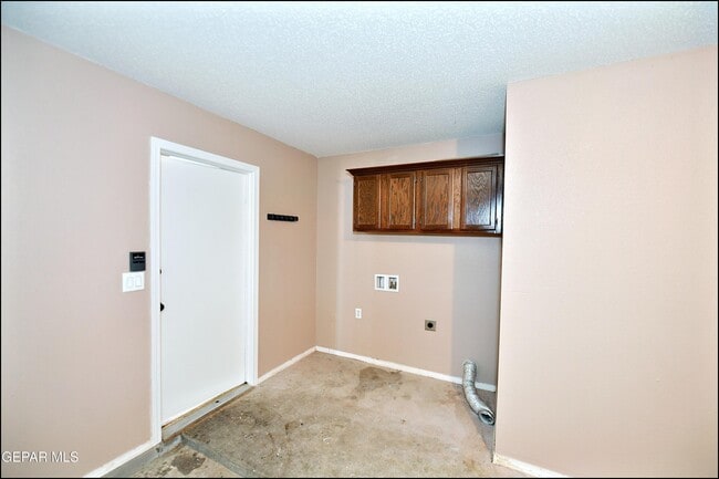 Building Photo - 12976 Enrique Gomez Dr