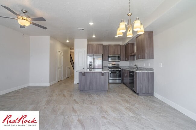 Building Photo - 1005 Tortoise Rock Dr