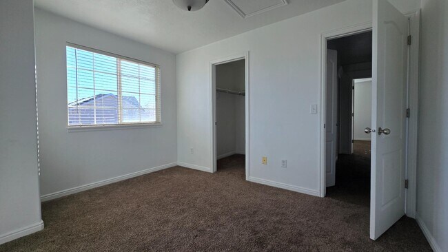 Building Photo - 6792 W Callery Ln