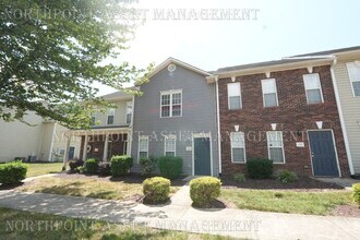 Building Photo - Charming 2-bedroom, 2.5-bath home