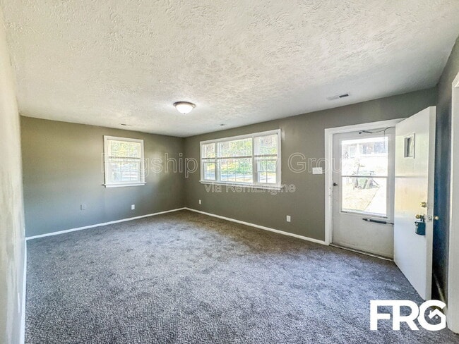 Building Photo - 416 N Kornegay St