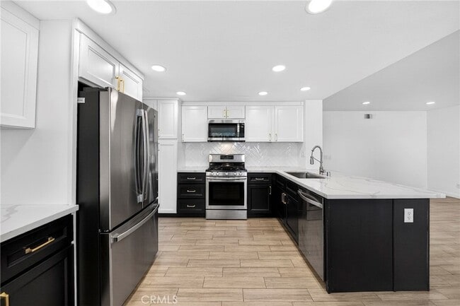 Building Photo - 3355 Sterling Dr