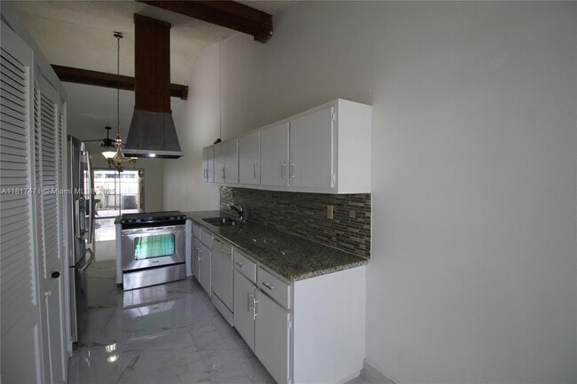 Building Photo - 10351 Juniper Ct