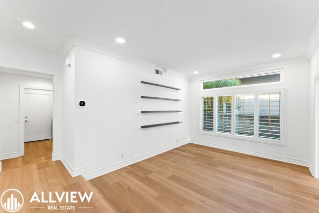 Building Photo - Luxury Living in the Prestigious Guard-Gated Community of Dove Canyon