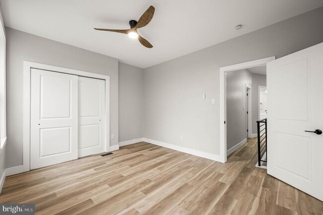 Building Photo - 5113 W Thompson St