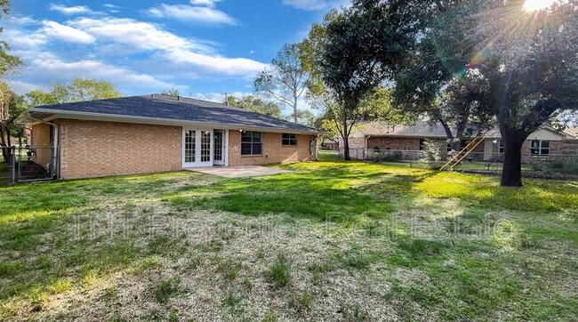 Building Photo - 3519 Midwest Dr