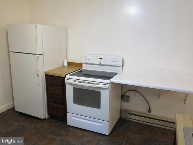 Building Photo - 6712 Breezy Dr