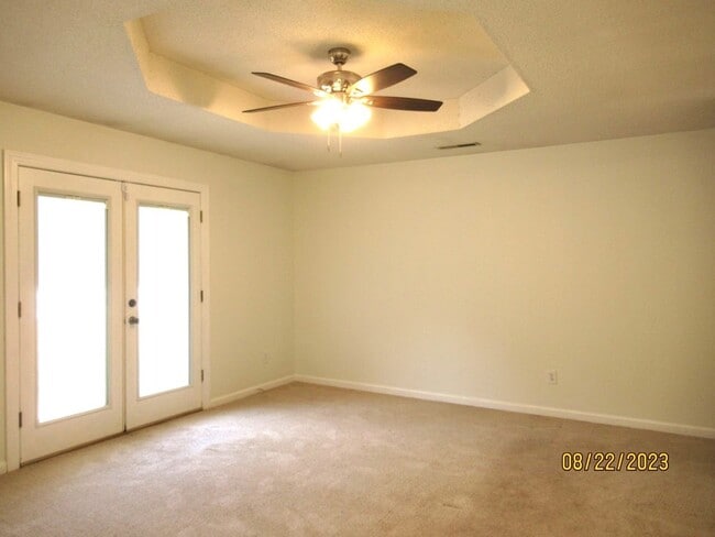 Building Photo - 6775 J J Roberts Dr