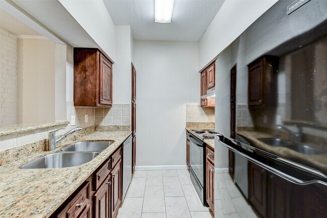 Building Photo - 2001 Bering Dr