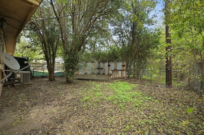Building Photo - 1815 Ohlen Rd