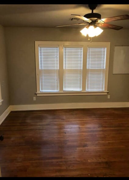 Building Photo - 213 S 17th St