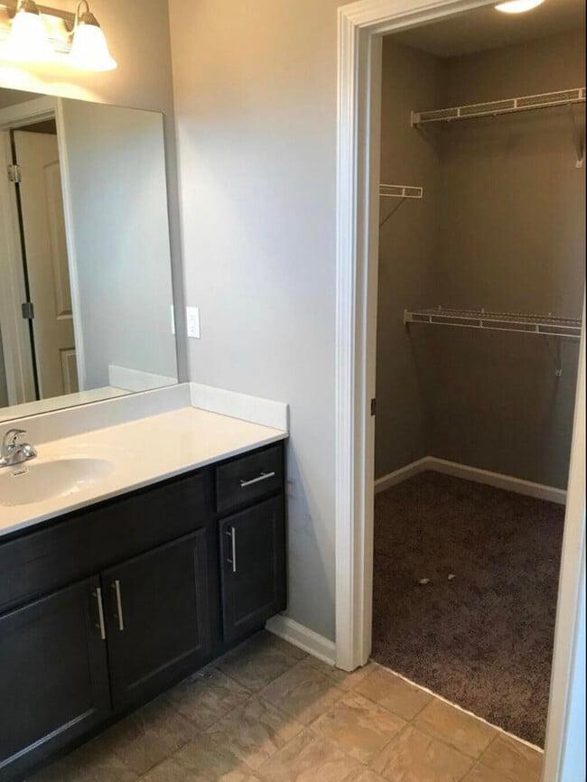 Building Photo - 2621 Hailey Rose Way