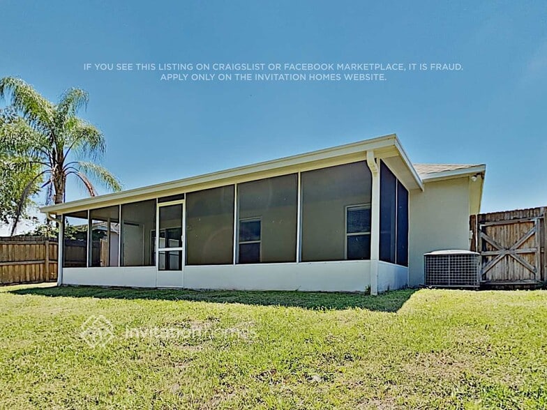 Building Photo - 4781 Salamander St