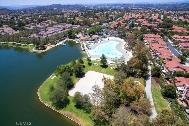 Building Photo - 20891 Porter Ranch Rd