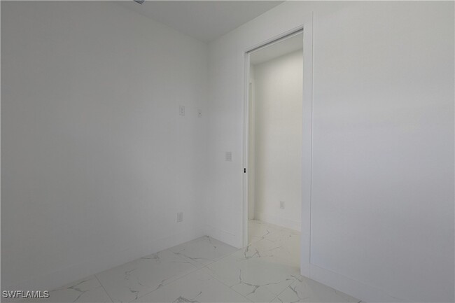 Building Photo - 4325 NW 31st St