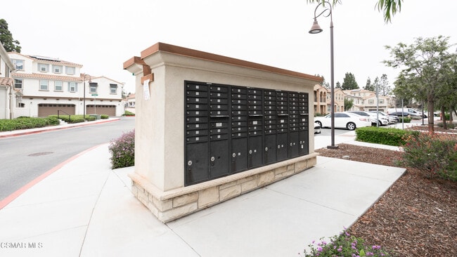 Building Photo - 5057 Robles St