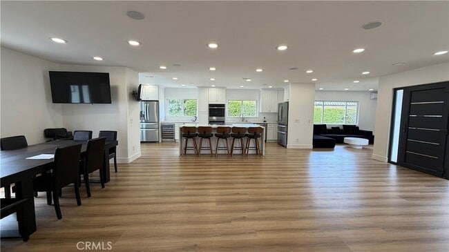 Building Photo - 5855 Shirley Ave