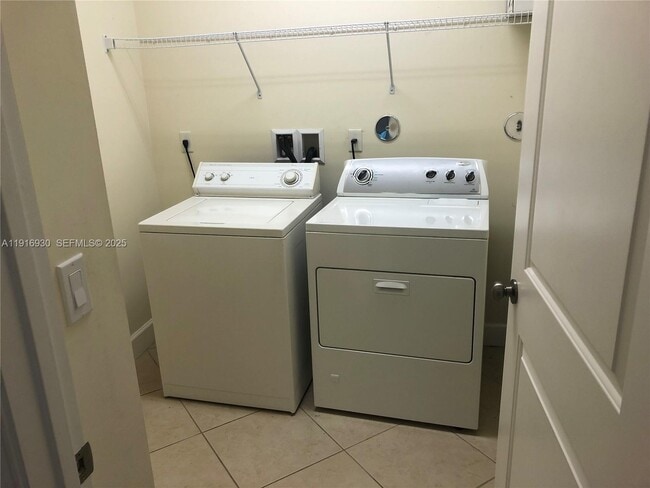 Building Photo - 3390 NW 126th Terrace