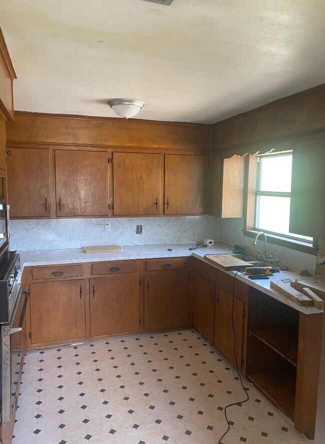 Building Photo - 125 Wingate Rd