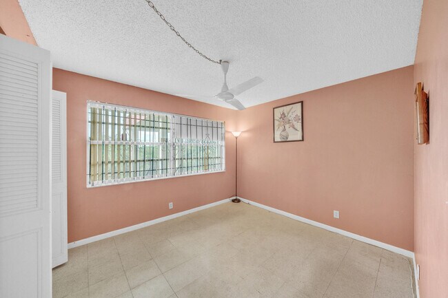 Building Photo - 3070 NW 48th Terrace