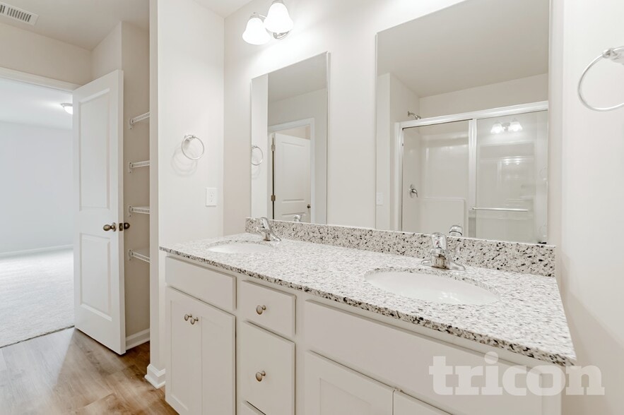 Building Photo - 216 Boulder Rdg Lp