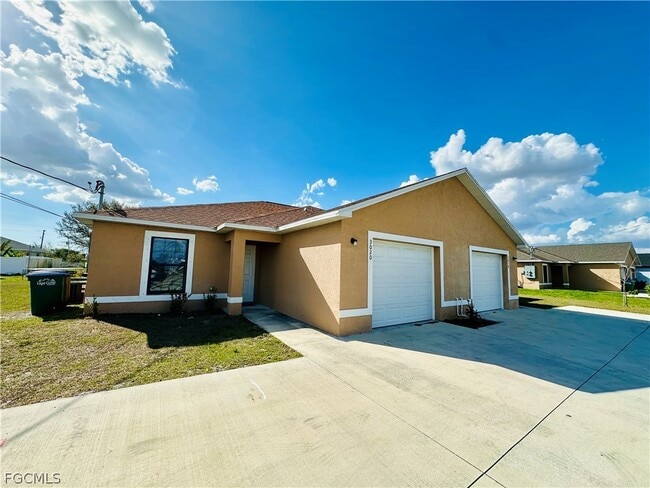 Building Photo - 3020 Skyline Blvd