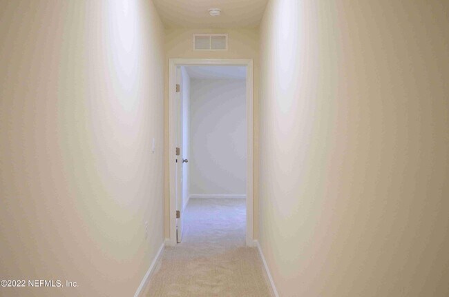 Building Photo - 9543 Star Dr