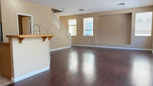 Building Photo - 174 Duck Hollow Ave