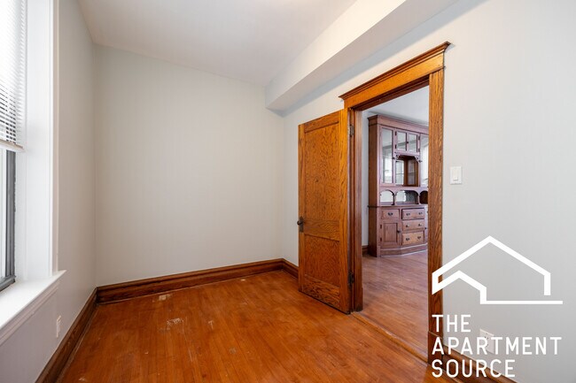 Building Photo - 2519 S Millard Ave