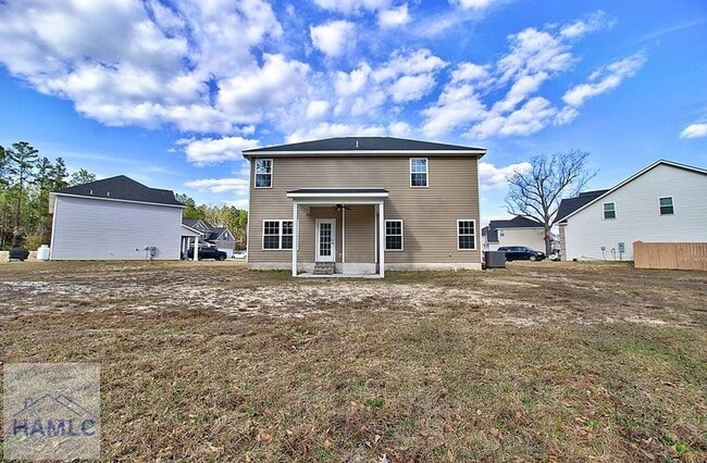 Building Photo - 220 Fairview Dr NE