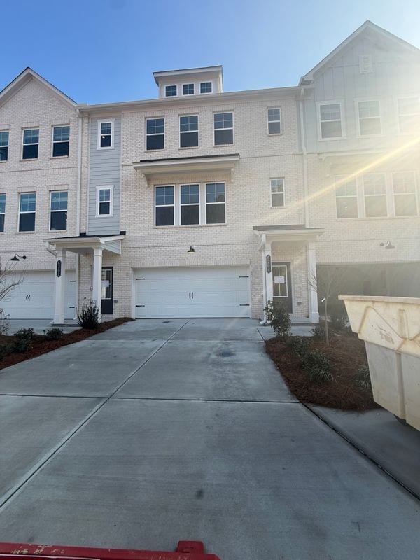 Building Photo - 6204 Kenbrook Dr