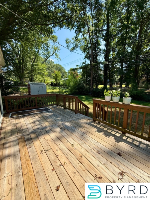Building Photo - 9007 Michaux Ln
