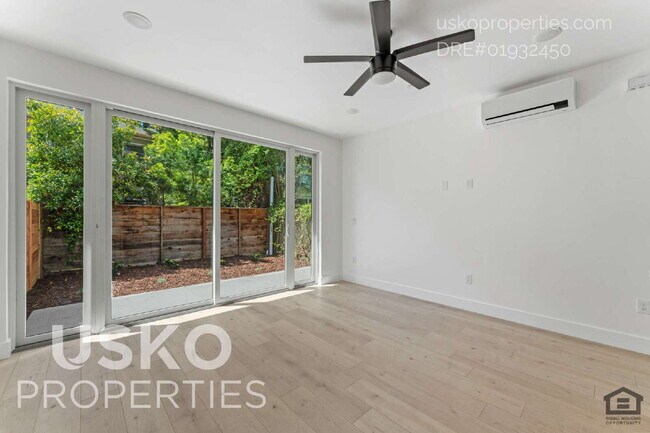 Building Photo - "Charming 1-Bedroom Unit in Sacramento's H...