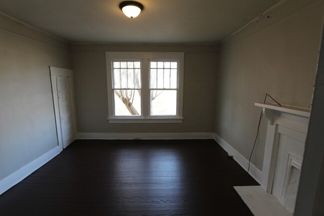 Building Photo - 226 E Moore St