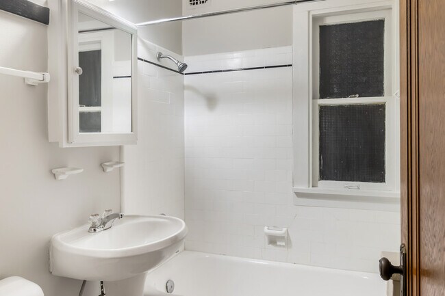 Building Photo - 3919 N Morris Blvd