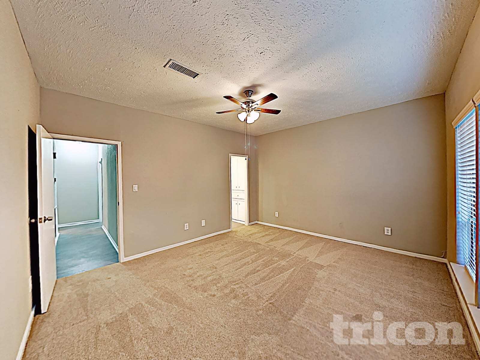 Building Photo - 535 Shady Brook Dr