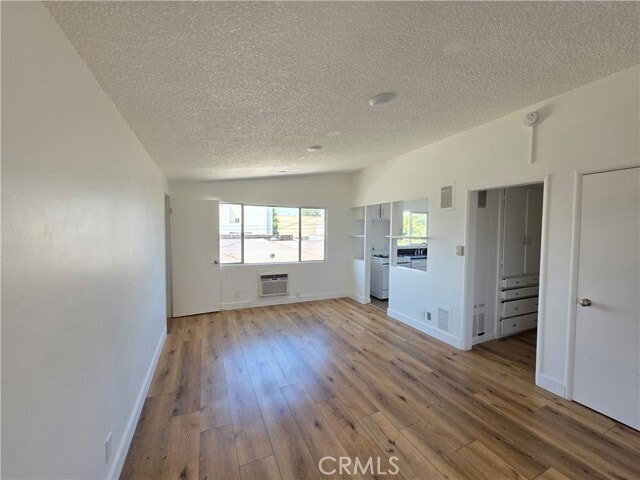 Building Photo - 6018 Hazelhurst Pl