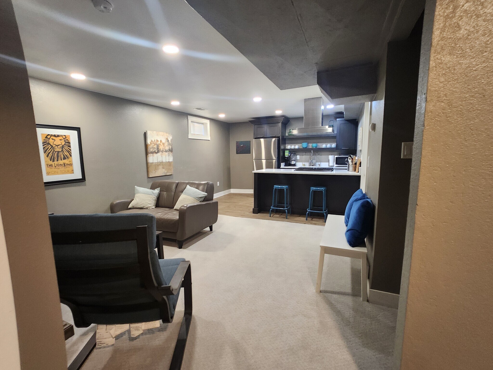 Building Photo - 1741 E 105th Pl