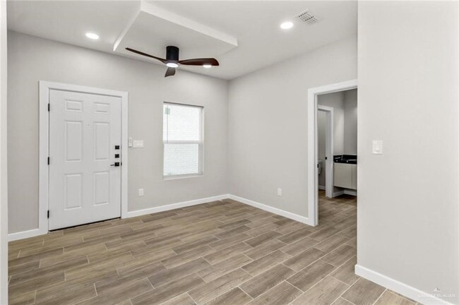 Building Photo - 10 San Jose Dr