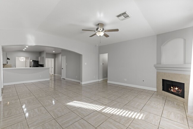 Building Photo - 14138 Concord Meadow Ln