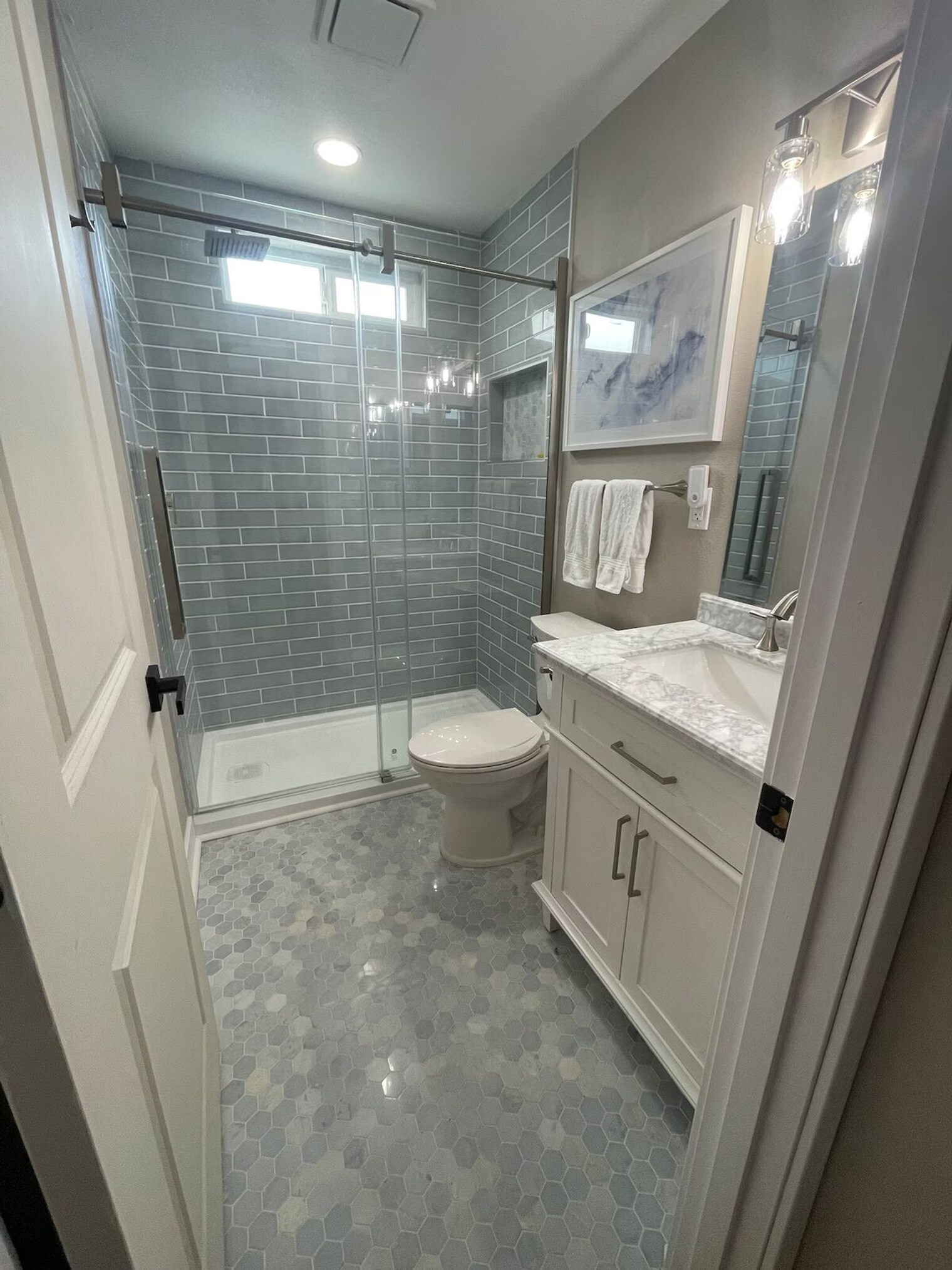 Building Photo - 3638 N 90th Ave