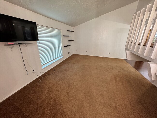 Building Photo - 8519 Church Light Ln